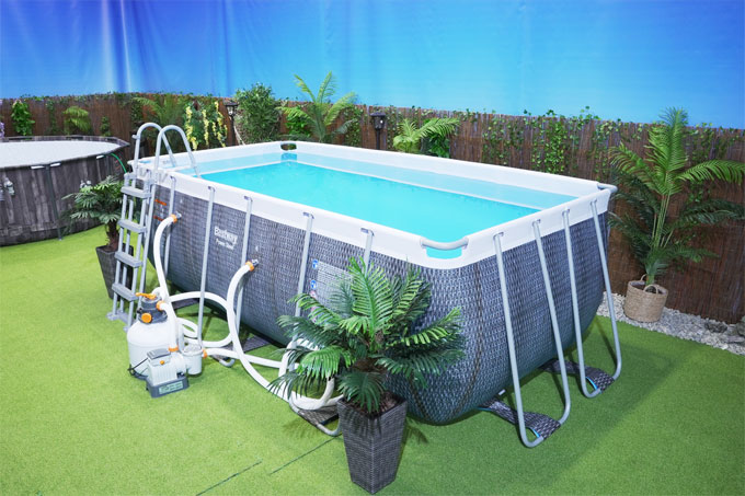 Bestway Frame Pool 412x201x122 Power Steel mit Sandfilteranlage und Sicherheitsleiter